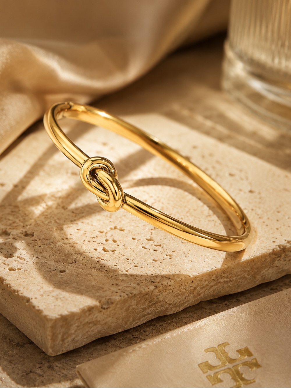 18k Gold Knot Hinge Bangle Bracelet